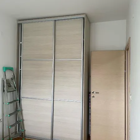 Apartament Ruzveltova 44 *