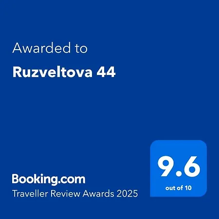 Ruzveltova 44 Apartment