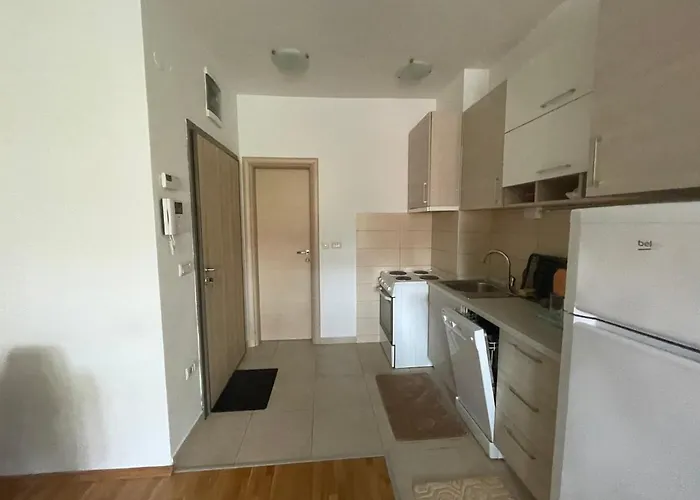 Ruzveltova 44 Skopje